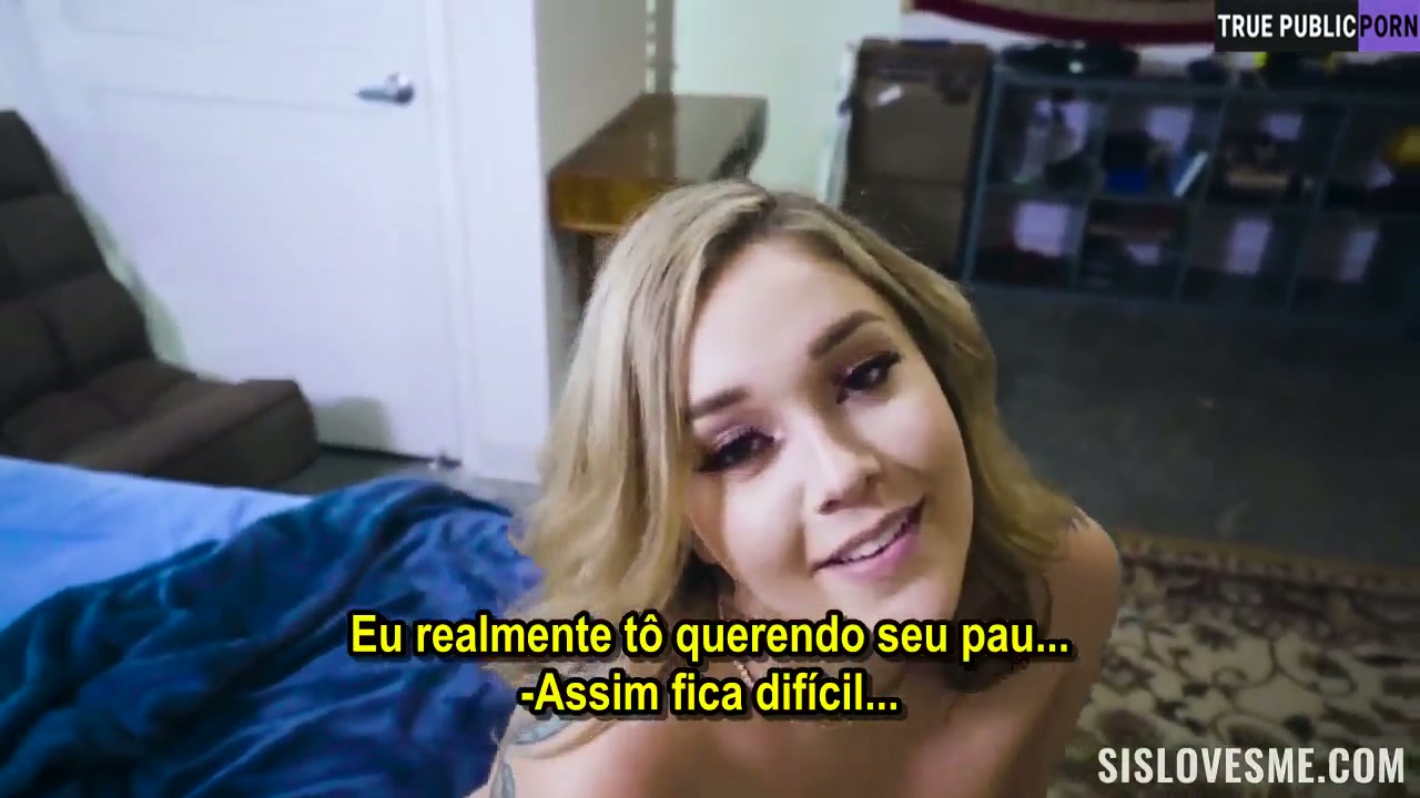 Irmã mais nova louca para o novinho gozar dentro dela