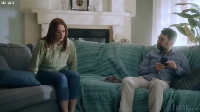 Esposa fazendo o safado gozar dentro da sua bucetinha