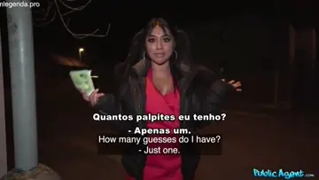 Novinho dotado pagando a entregadora da pizza com a vara