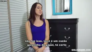 Linda novinha liberando tudo para o irmão mais velho
