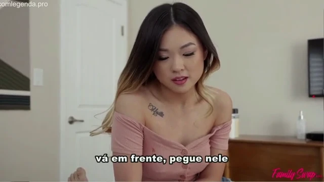 Filho de sorte fazendo uma suruba com as gostosas da casa