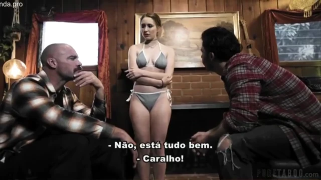 Vizinhos tarados colocando a branquela para sentar na vara