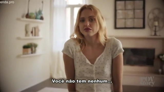 Loirinha louca para dar a bucetinha rosa